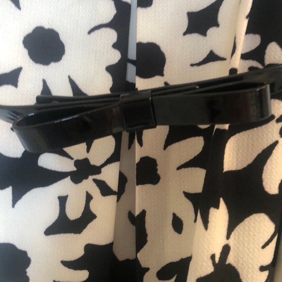 BNWT Jones Studio B/W Floral Print Dress - Picture 7 of 8